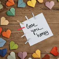 Relaxdays mini knijpers - set van 144 stuks - houten knijpers - knijpertjes - wasknijpers - goud